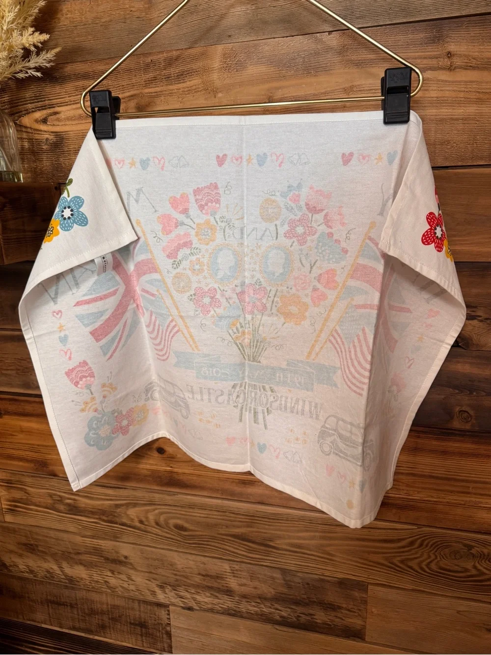 Prince Harry & Meghan Royal Wedding Commemorative Tea Towel – New, Unwashed